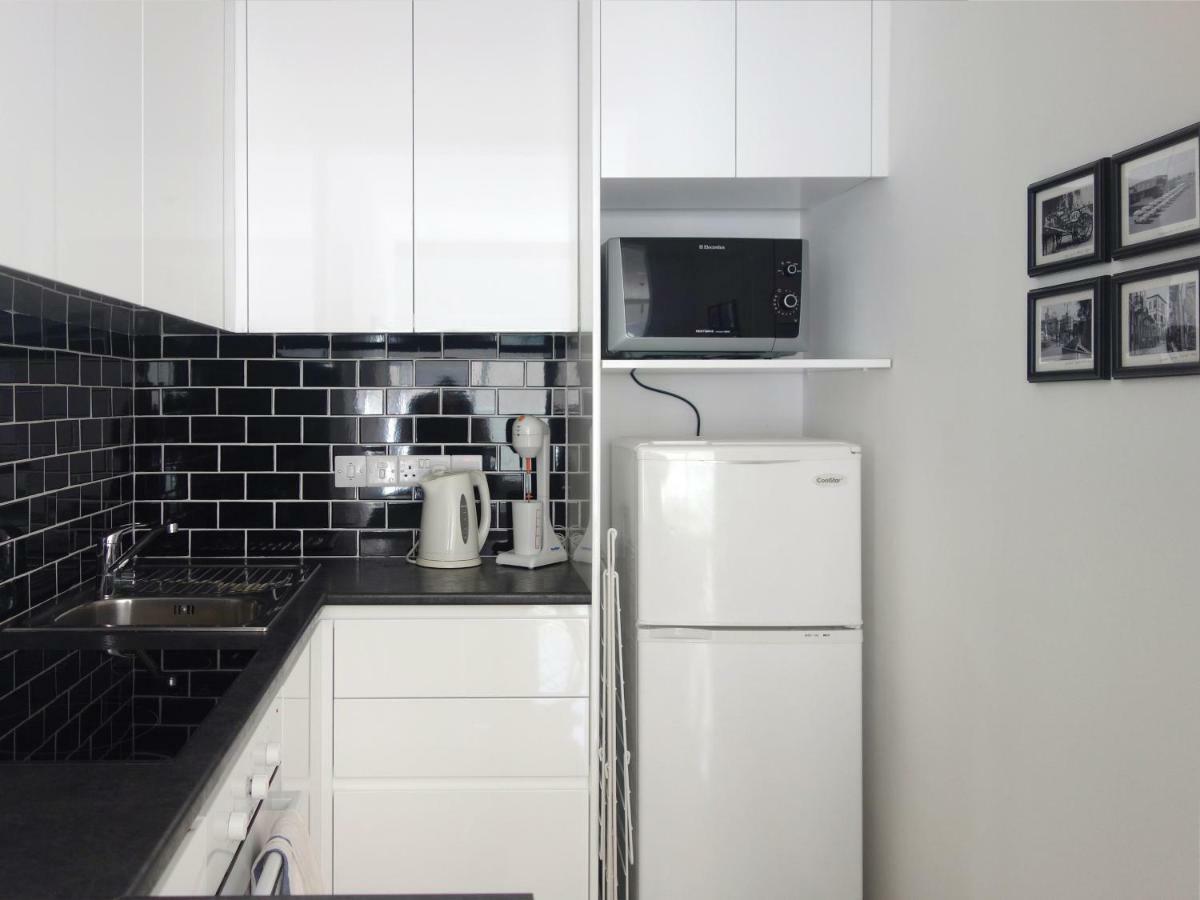 לימסול City Pearl - Modern 2 Bed Sea View Apt In City Centre מראה חיצוני תמונה