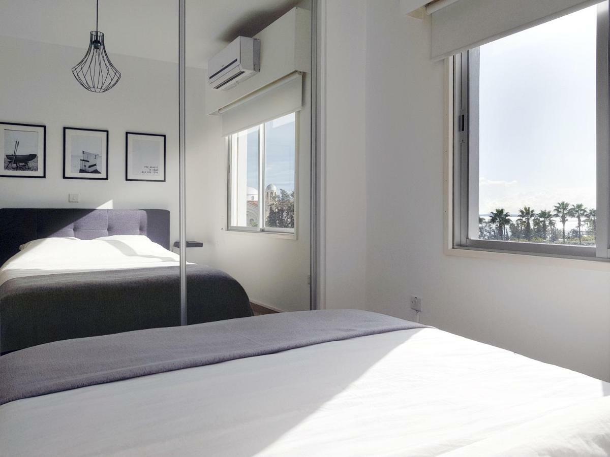 לימסול City Pearl - Modern 2 Bed Sea View Apt In City Centre מראה חיצוני תמונה